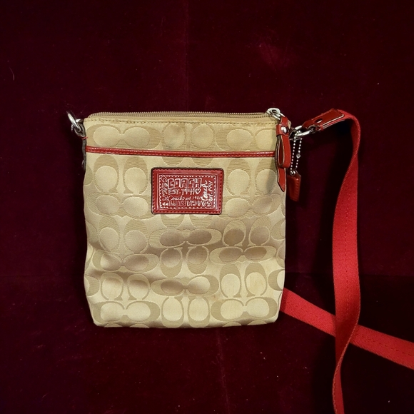 Coach Poppy Crossbody, used - Picture 9 of 9